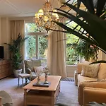 Guesthouse Nights By Morpheus